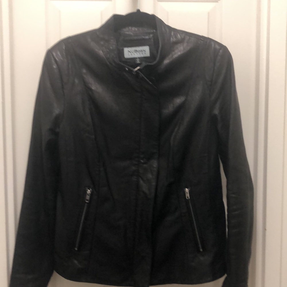 🔥NuBorn black leather jacket🔥